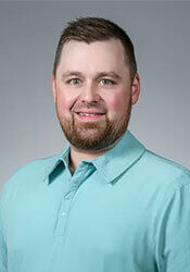 Headshot of Riley Hovelson