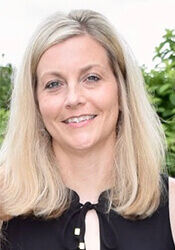 Headshot of Amy Kanz